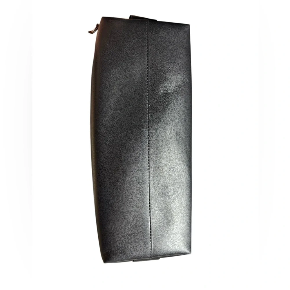 Minimal Black Leather Hobo Bag - Unbranded